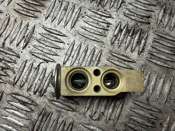 Ilmastoinnin laajennusventtiili Alfa Romeo GT image 2