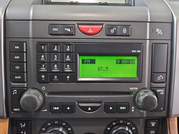 OEM VUX500500 radio voor Land Rover Sport L320 image 2