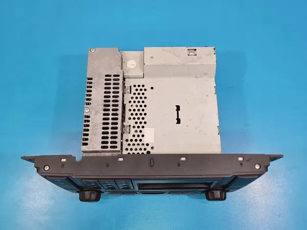 OEM VUX500500 radio voor Land Rover Sport L320 image 4