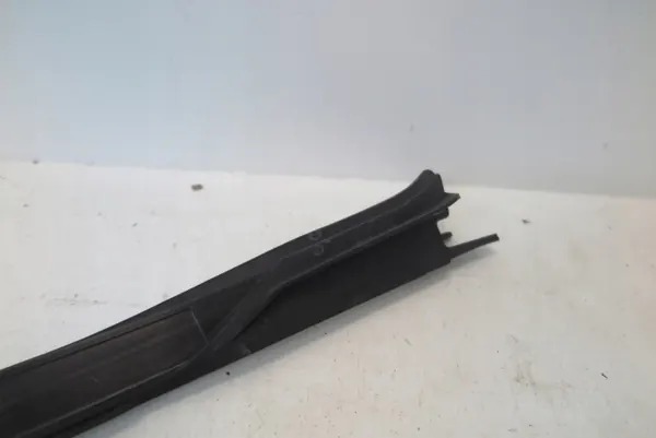 BMW X6 G06 rechte Windschutzscheibenleiste OEM 7465340 image 5