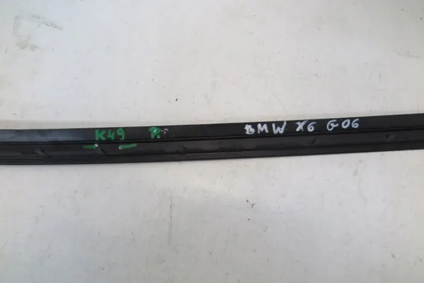 BMW X6 G06 rechte Windschutzscheibenleiste OEM 7465340 image 8