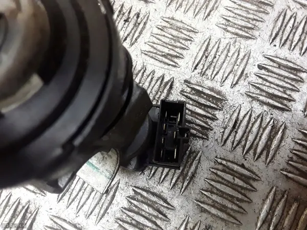Käytetty Land Rover OE tunkki OEM 53873175 image 6