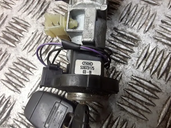 Käytetty Land Rover OE tunkki OEM 53873175 image 7