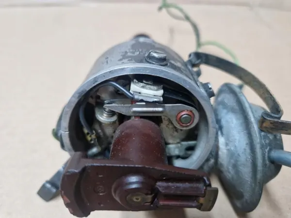 Distributeur d'allumage + Capot Opel Kadett 1.1 1966-1967 image 4