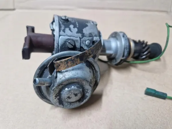 Distributeur d'allumage + Capot Opel Kadett 1.1 1966-1967 image 6
