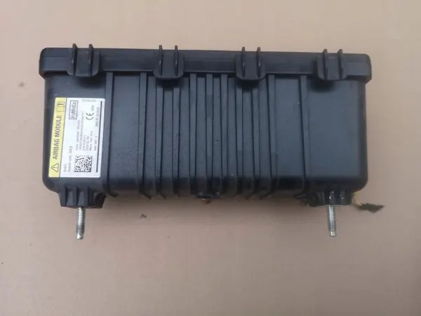 Airbag joelho FORD KUGA MK2 OEM - Estado usado image 4