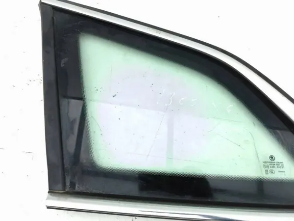 OEM 43R01351 Oikea takalasi Skoda Enyaq SUV:lle image 3