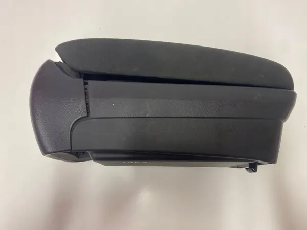 Toyota Avensis T250 konsolin käsinoja OEM JUT108158 image 3