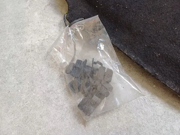 Hood-Isolierung Volkswagen Golf IV 1J0863835E image 4