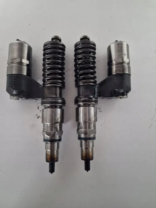 Scania Einspritzpumpe OEM 1943974 - Gebraucht image 2