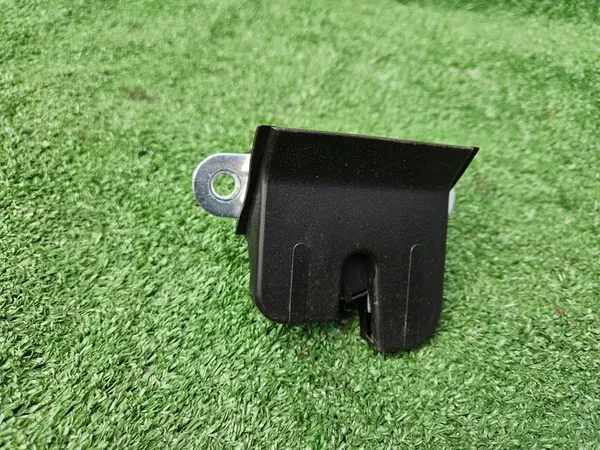 Bagagelås SEAT Leon III 3D image 2