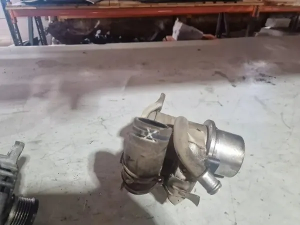 EGR-Ventil OEM 04L131512D für VW Passat B7 2.0L image 2