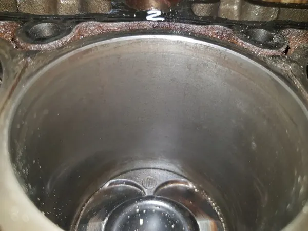 Bloque motor inferior OEM mercedes413 pistones cigüeñal image 3