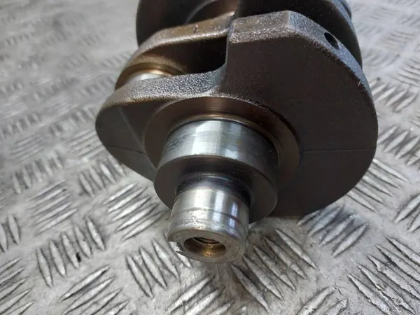 Gebrauchte Kurbelwelle ADR für VW Passat B5 1.8 20V image 5