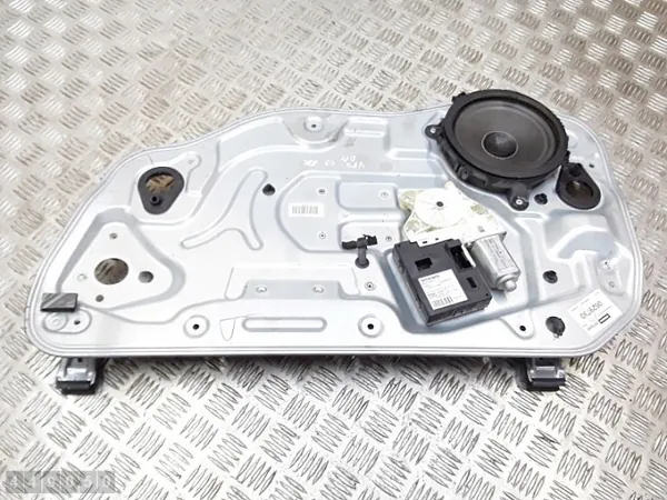 Volvo V50 raamregelaar OEM 8679081 30739011 image 4