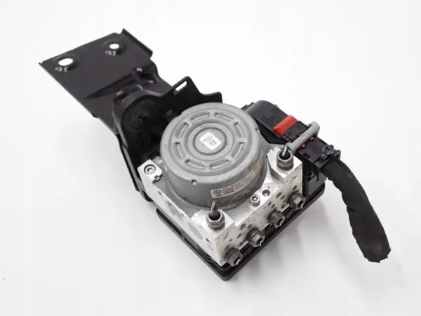 Pompe ABS 5Q0614517DH pour VW Passat B8 - Occasion image 2