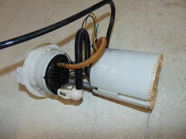 Bomba de Combustível VW PASSAT B6 1.4 TSI image 4