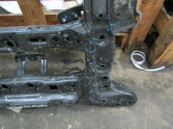 Voorophangingbalk OEM P6608089871 - Gebruikt image 6