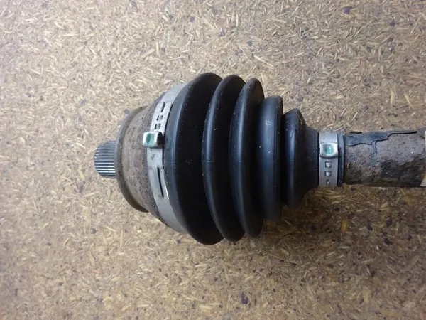 AUDI A6 C6 2.0 TDI Vänster Framhjulaxel 4F0407271G image 3