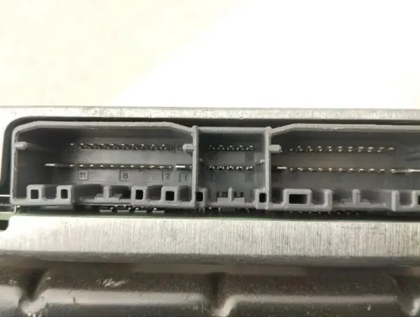 Dodge Ram 19- Versterker OEM P68369634AG image 5