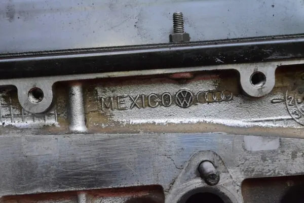 Moottorin sylinterikansi OEM 06A103373J VW New Beetle image 5