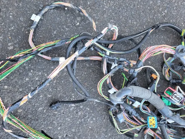Faisceau de câblage OEM 9663455280 pour Peugeot Partner image 3