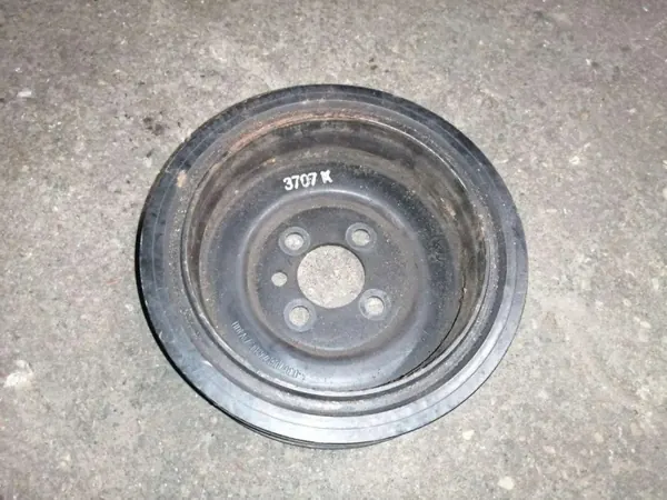 Audi OE 03G105243C Hihnapyörä - Käytetty, Suora Sovitus image 2