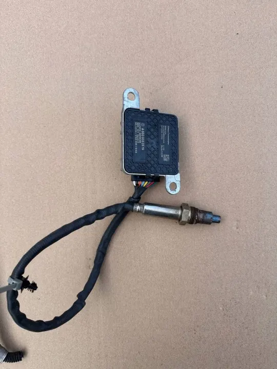 Sonde Lambda NOx OEM AA2139250000 pour Mercedes Sprinter image 2