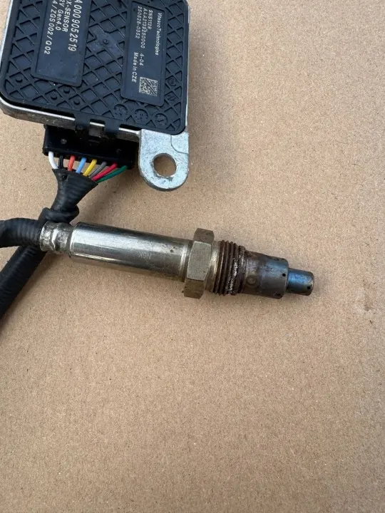 Sonde Lambda NOx OEM AA2139250000 pour Mercedes Sprinter image 3