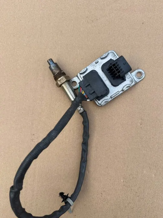 Sonde Lambda NOx OEM AA2139250000 pour Mercedes Sprinter image 4