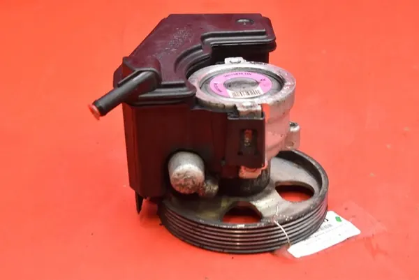 Servostyrningspump Peugeot 206 1.4 8V 9662127480 image 6