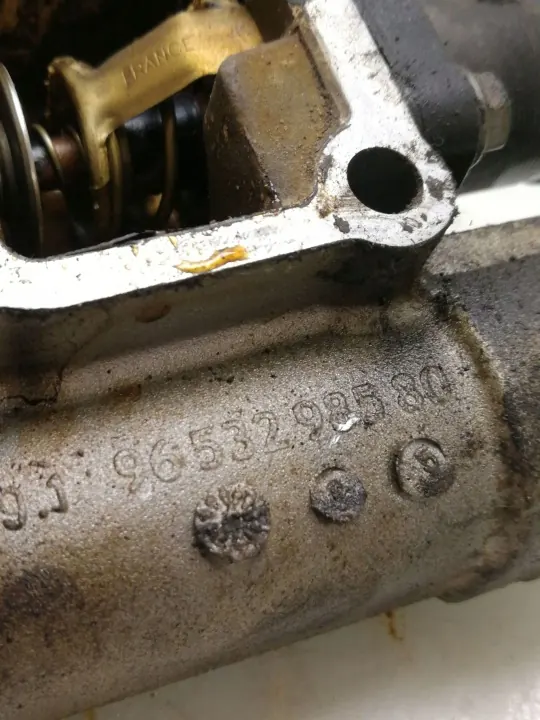 Peugeot OE 9653298580 Boîtier de Thermostat image 3
