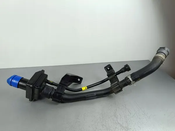 Réservoir AdBlue OEM FOB42492 pour KIA Sorento IV image 2