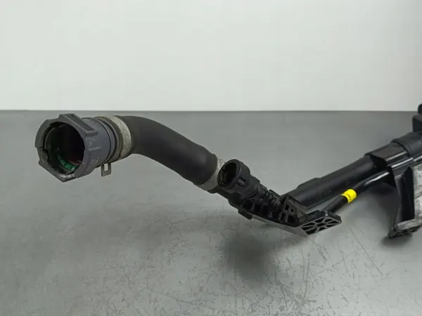 Réservoir AdBlue OEM FOB42492 pour KIA Sorento IV image 3