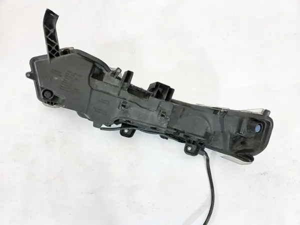 Phares DRL LED droit KOITO pour Lexus NX image 6