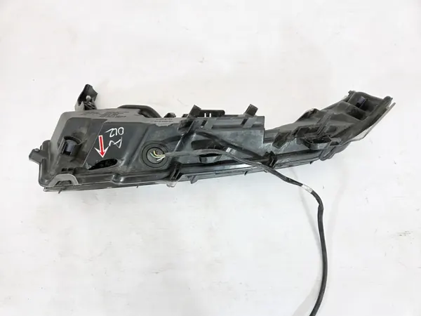 Phares DRL LED droit KOITO pour Lexus NX image 7