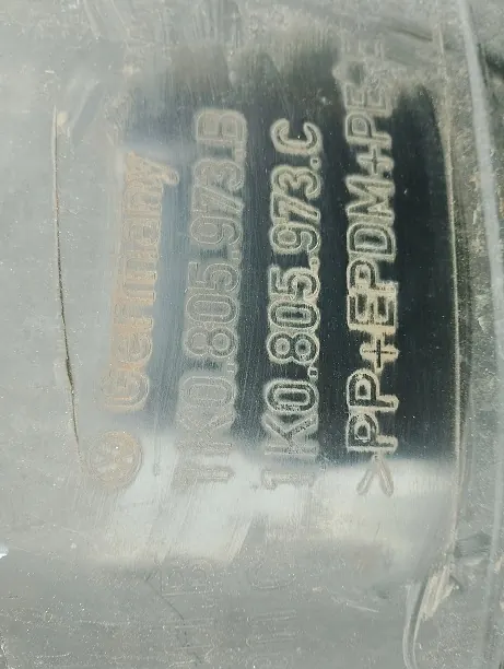 Complete Left Front Wheel Arch Volkswagen Golf V image 4