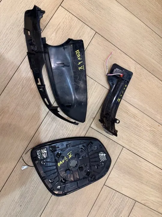 Couvertoir de rétroviseur droit Toyota OE H460 SR1300 image 4
