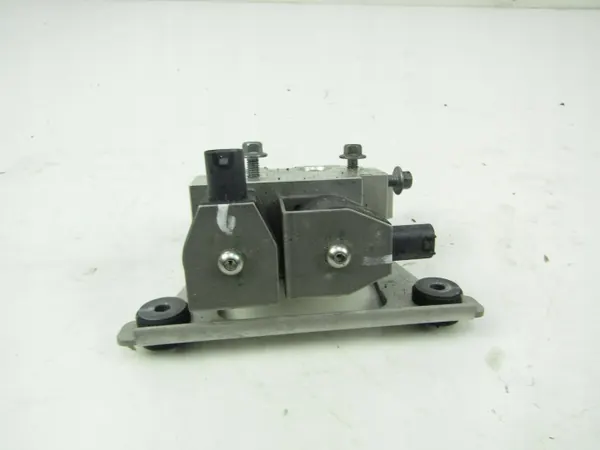 Volvo EX30 Ilmastointiventtiili OEM AK-6-87611 Käytetty image 2