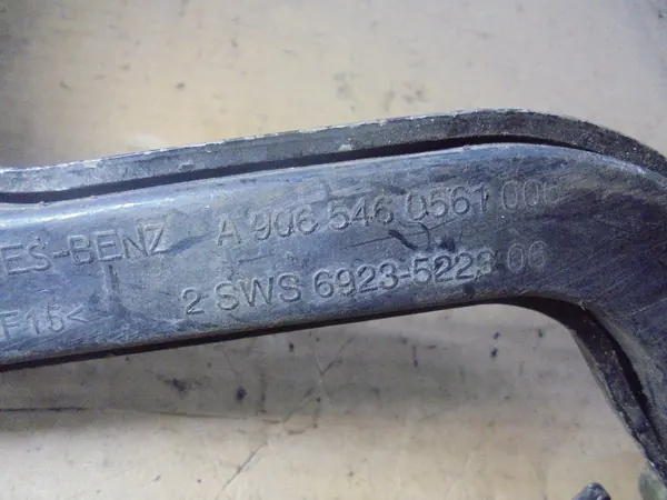 OEM A9067600147 oven saranasarja Mitsubishille image 4