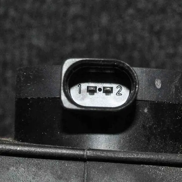 Audi OE Vattenpump 078 121 601B image 4