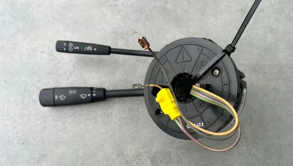 MERCEDES W168 W414 VANEO INTERRUPTEUR A0025426518 image 3