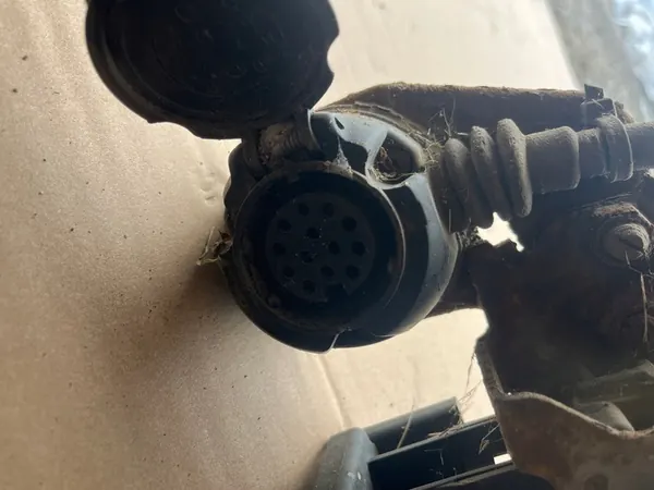 Vetokoukku Audi A4 B6 2000-2004 Sedan 8E0800495A image 2