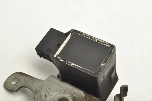Sensor Bloqueio Caixa Volvo OEM 31259831 - Usado image 3