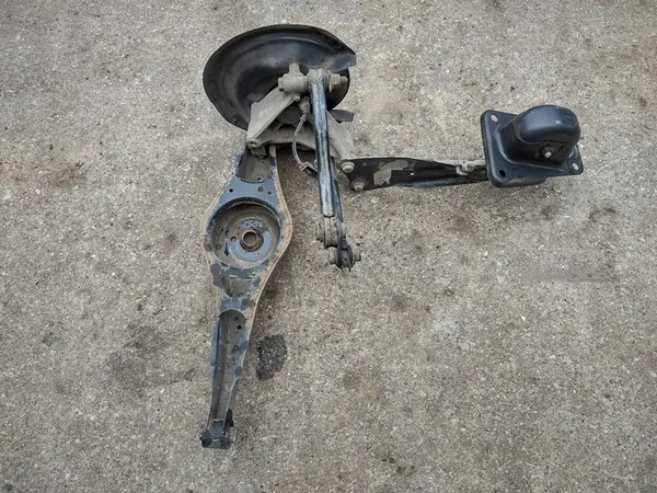 Mozzo posteriore sinistro Skoda Yeti 5L OEM image 5