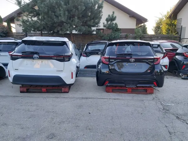 Brandstofpomp Toyota Yaris II 1.0 77020-0D130 image 10