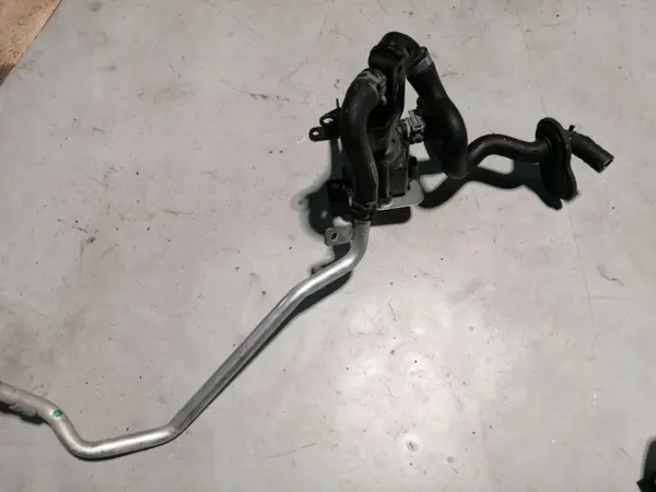 Pompe à eau OEM 06H121601N pour Audi 3.0 TFSI image 2