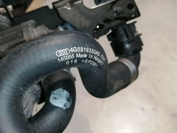 Pompe à eau OEM 06H121601N pour Audi 3.0 TFSI image 3