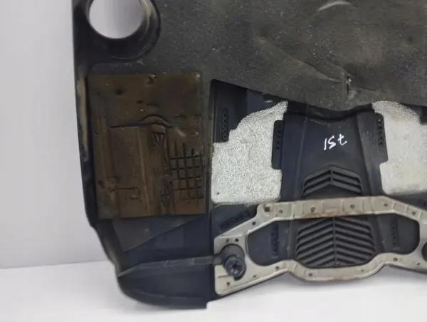 Mercedes GLK X204 Moottorikansi OEM A6420103567 image 10
