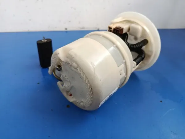 Brandstofpomp Renault Twingo OE 8200058354 image 8